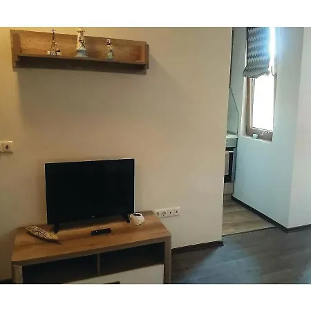 One-bedroom In Apartment *